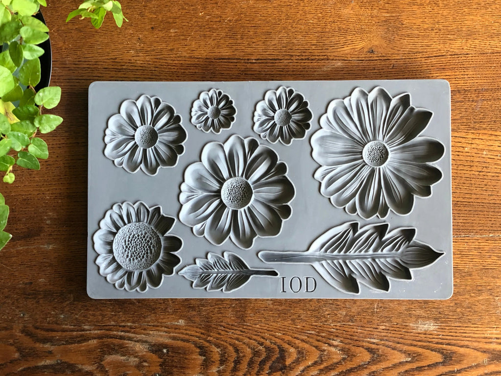 Iron Orchid Design HE LOVES ME 6×10 DECOR MOULDS™-BluebirdMercantile